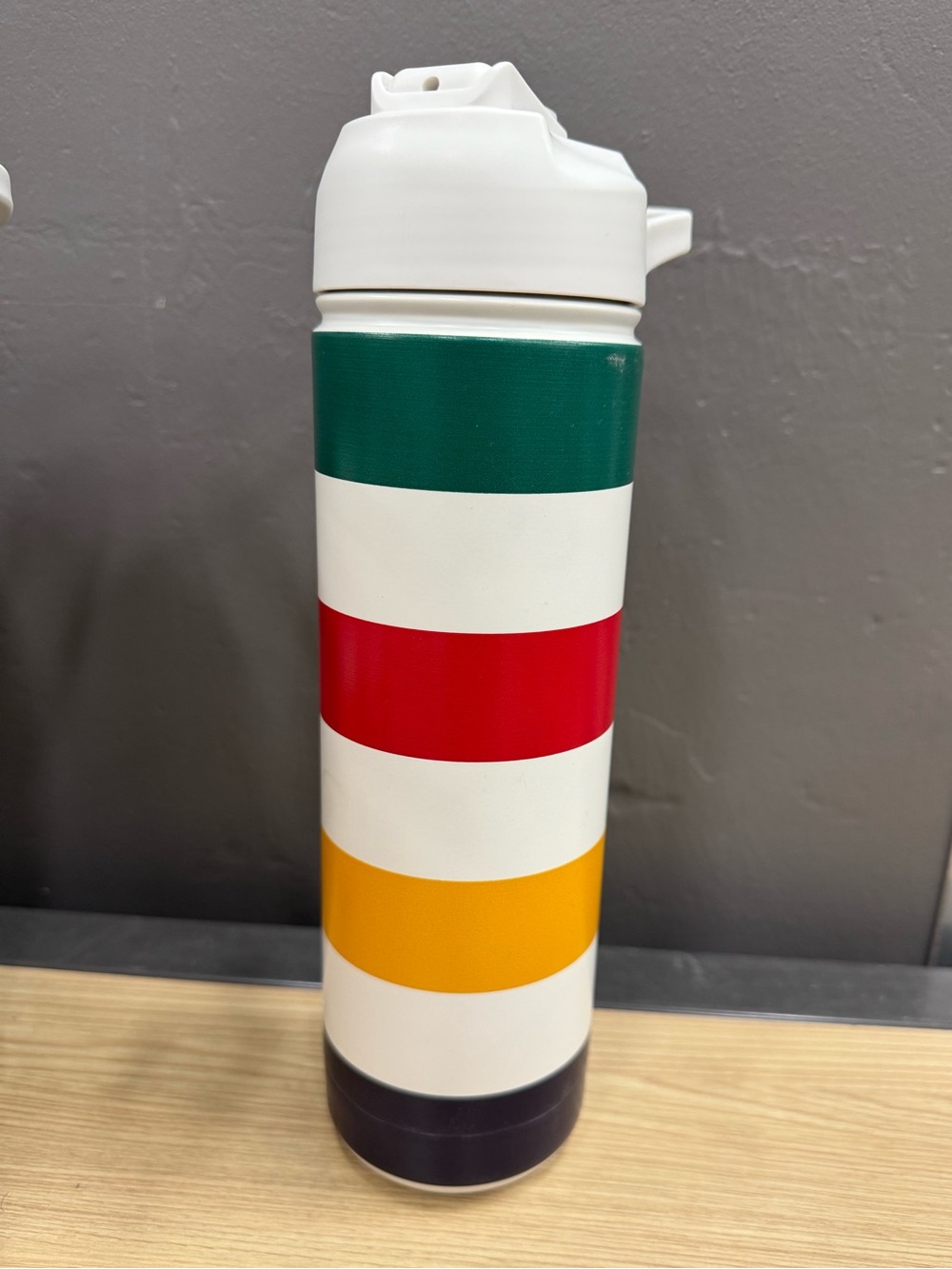 Hudson's Bay Stripes Signature Water Bottle,
White, 26-Oz - BRAND NEW